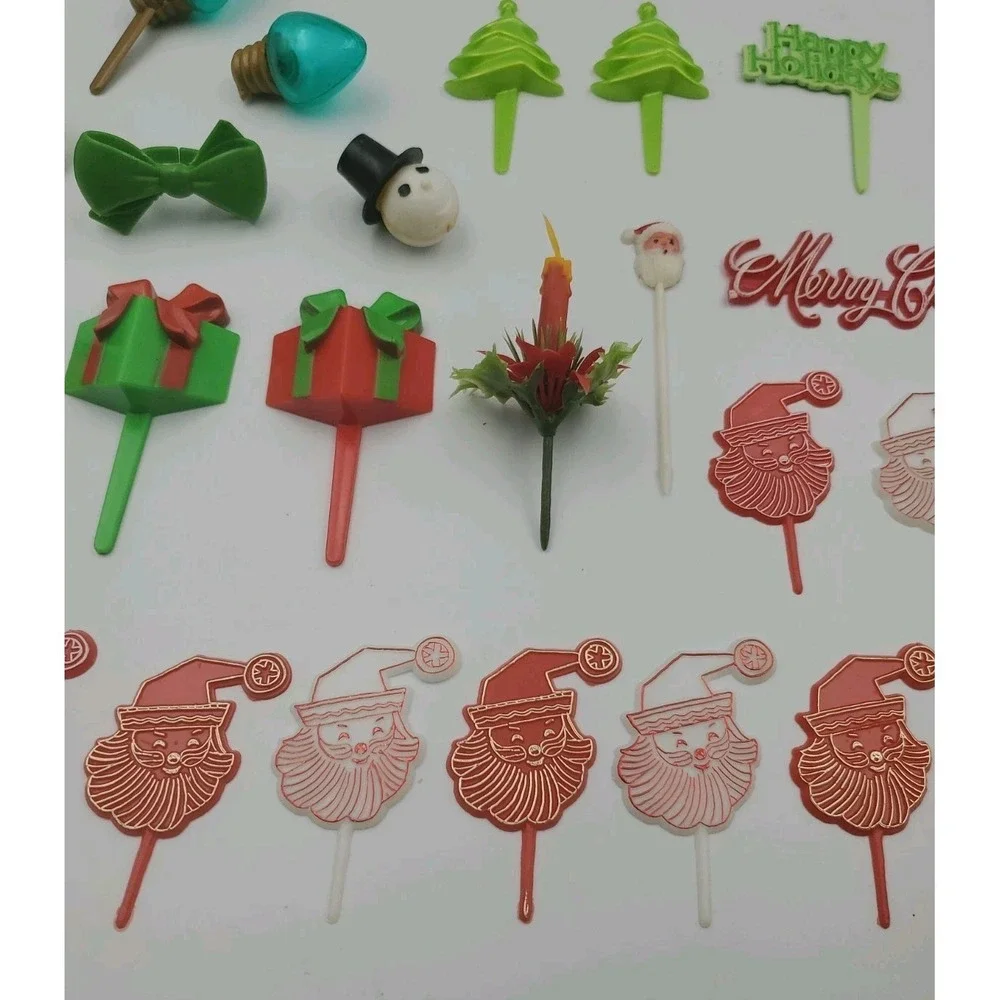 Vintage Lot Of 25 Christmas‎ Holiday Cupcake Picks